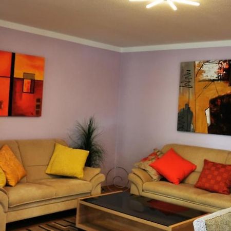 Tolle, Gemutliche, Voll Moblierte 3 Zimmer Wohnung. Baden-Baden Esterno foto