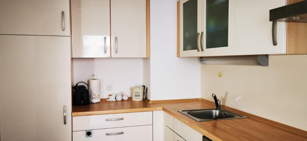Tolle, Gemutliche, Voll Moblierte 3 Zimmer Wohnung. Baden-Baden Esterno foto
