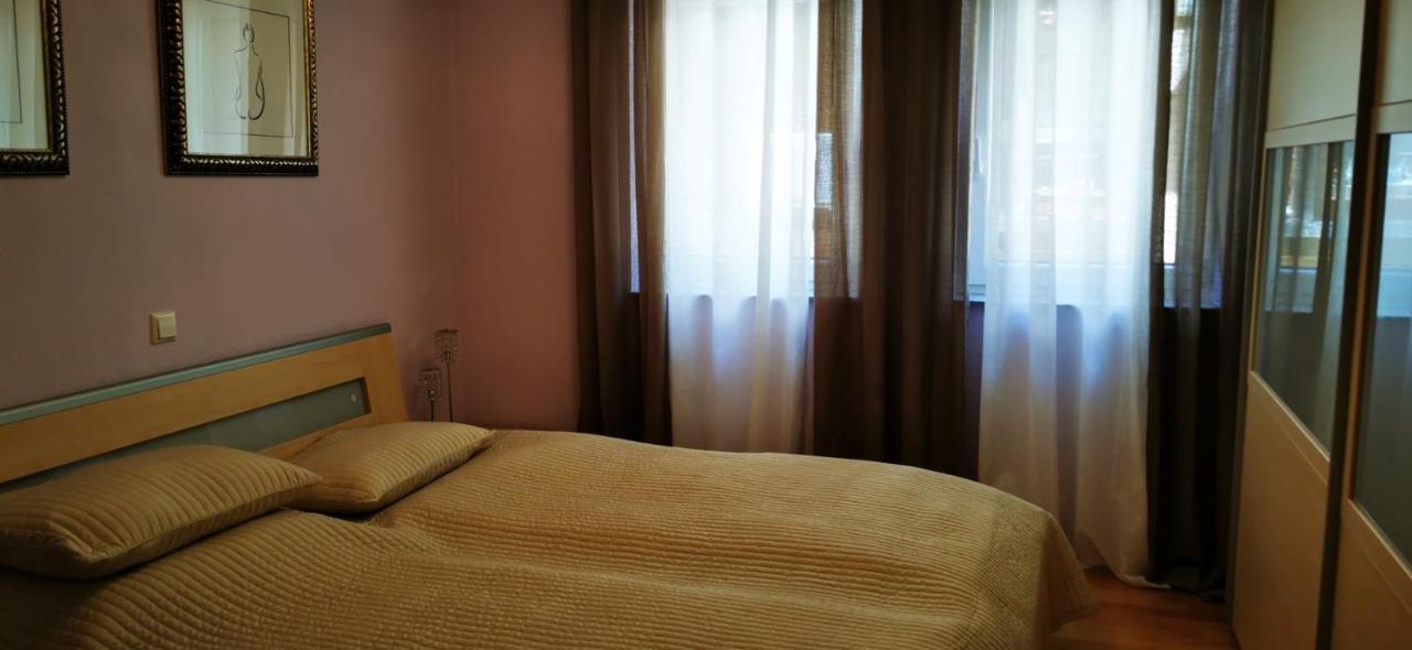 Tolle, Gemutliche, Voll Moblierte 3 Zimmer Wohnung. Baden-Baden Esterno foto